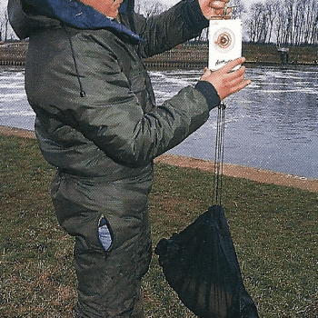 Angler Dave Ladds - unverzagt am winterlichen Trent