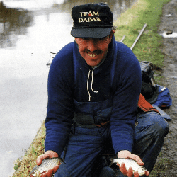 Matchangler Keith Arthur am Grand-Union-Kanal in London