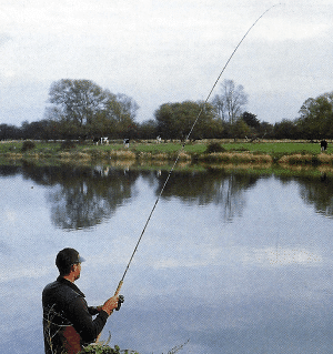 Meisterangler John Allerton am Trent bei Muskham 