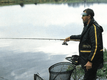 Meisterangler John Allerton am Trent bei Muskham 